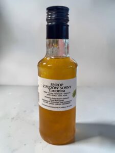 SYROP Z PĘDÓW SOSNY